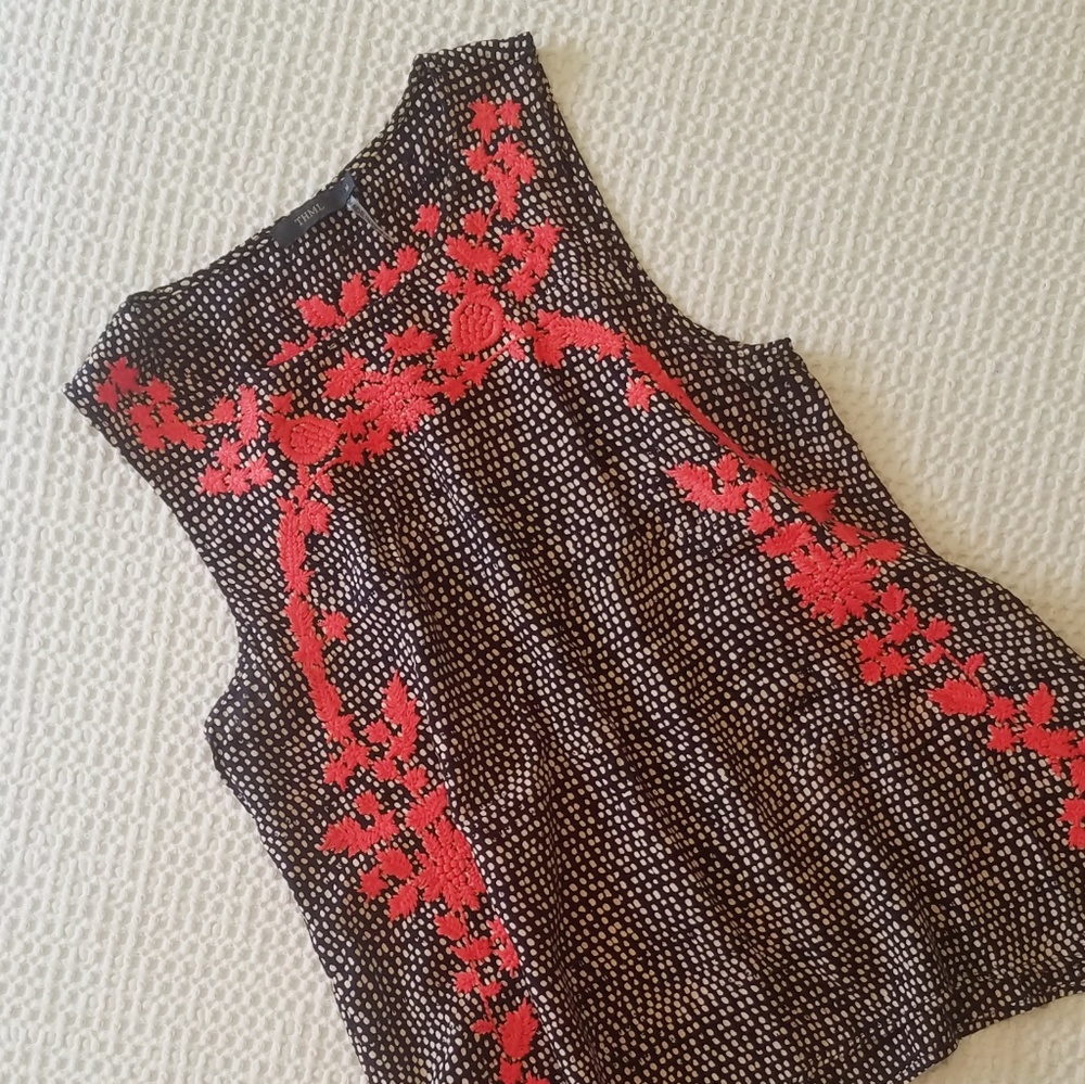 THML / Stitch Fix Embroidered Sleeveless Blouse M
